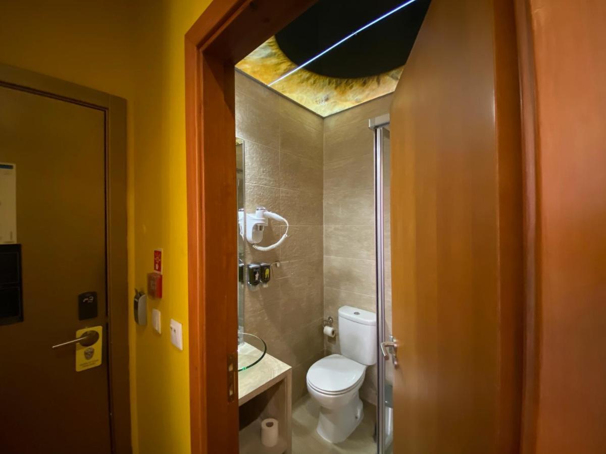 Arty Home In The Heart Of Lisbon , Baixa Chiado Luaran gambar